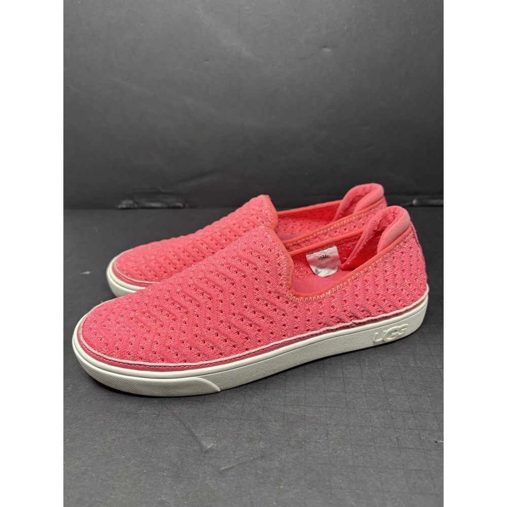 Ugg Caplin‎ Slip On Shoes Pink Kids Size K6